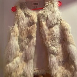 Faux Fur Cozy Vest Forever 21